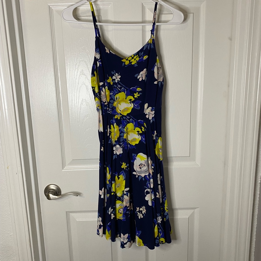 Old navy dress size Small